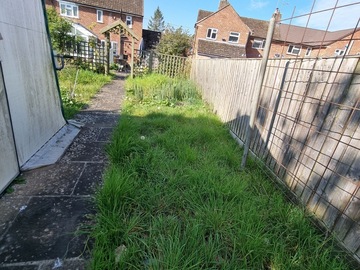Rent Free: Partial Use of a sunny back garden 