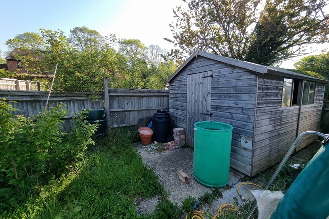 Partial Use of a sunny back garden 
